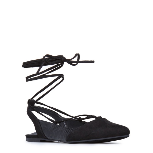 BRAND NEW. NEVER WORN. Lace-up flats - Picture 2 of 7